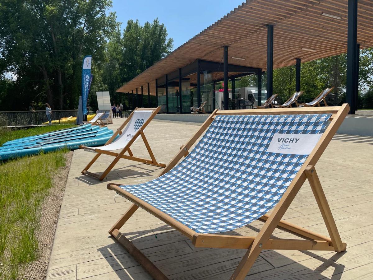 Tente Lodge Pour 5 Personnes En Bordure De La Riviere Allier Au Sein D'Un Petit Camping Saint-Yorre Kültér fotó